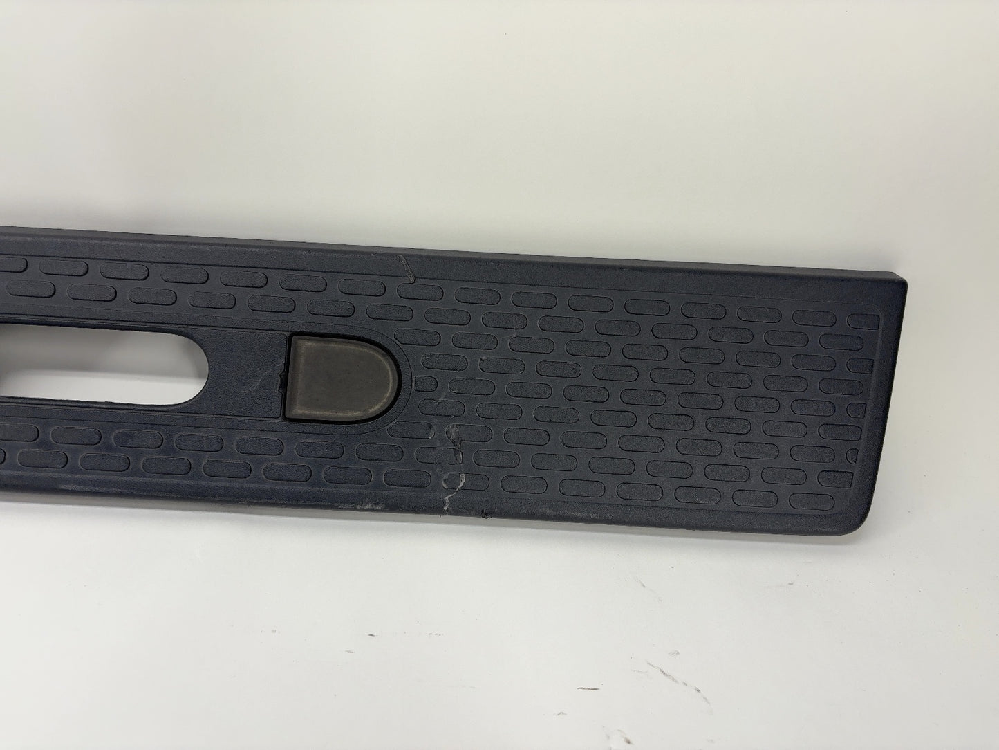 2022 Rivian R1T Bed Upper Trim Left PT00000355-M