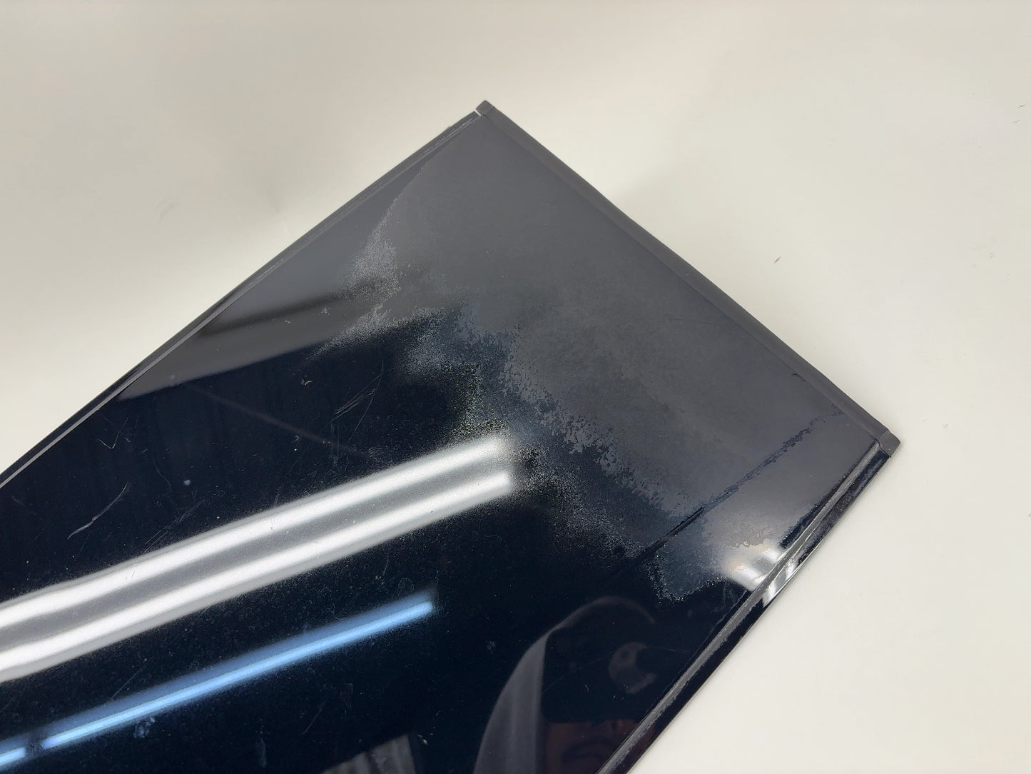 2020 Tesla Model X Roof Top Center Spine Applique 1041361-00-J