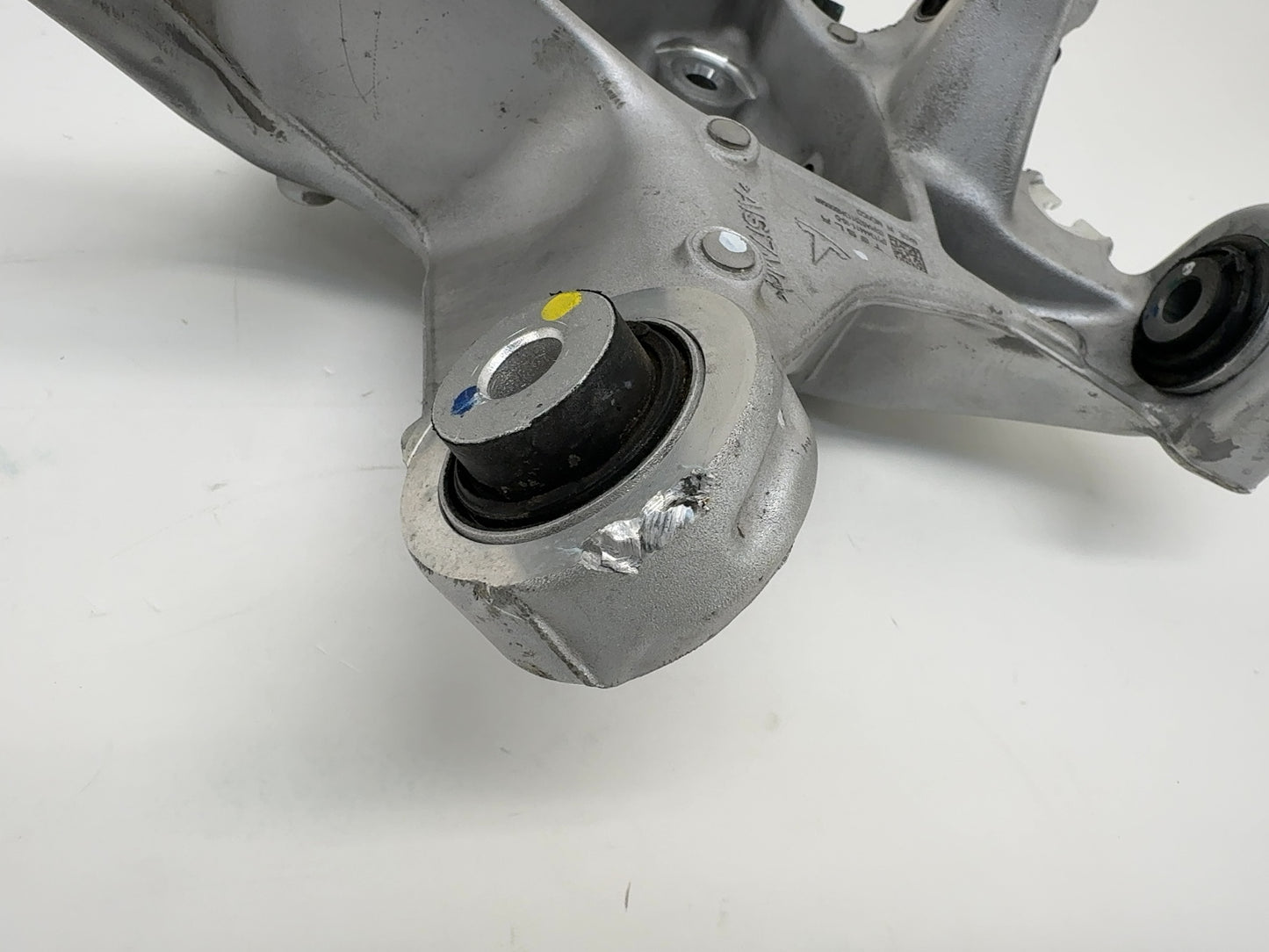 2024-2025 Tesla Model 3 Highland Rear Left Knuckle 1344411-10-D