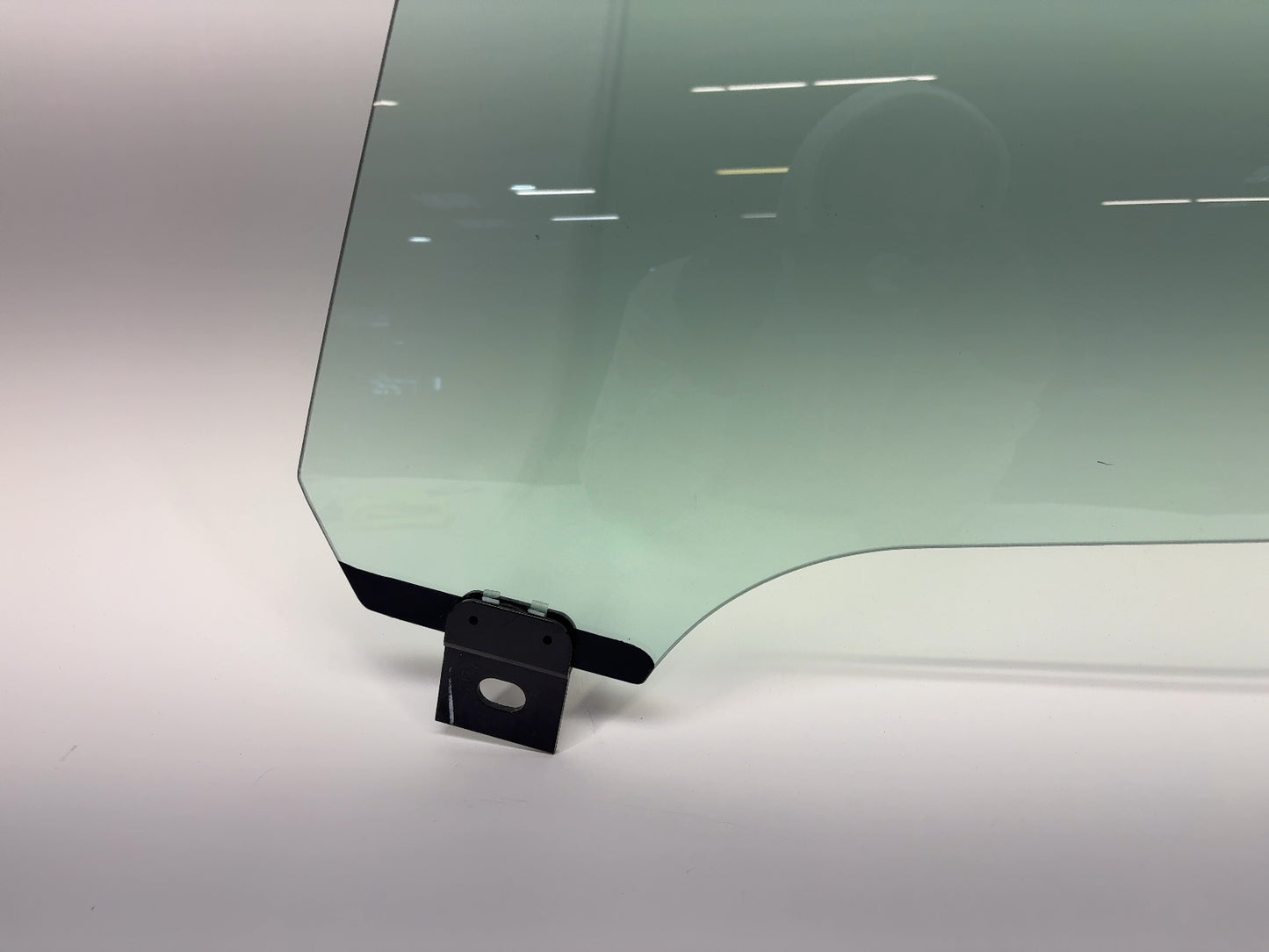 2018-2020 Tesla Model X Front Left Door Glass 1028822-00-J