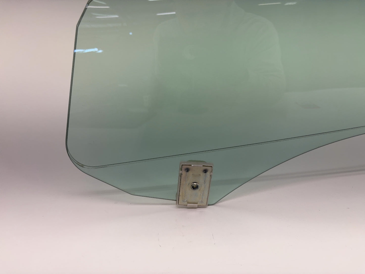 2024-2025 Tesla Model 3 Highland Front Left Door Glass Laminated 1768719-00-D