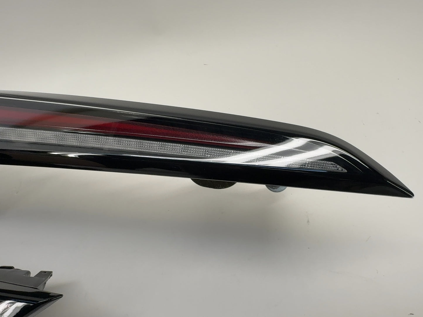 2024-2025 Tesla Model 3 Highland Tail Lamp Liftgate Trunk Left 1691498-00-F