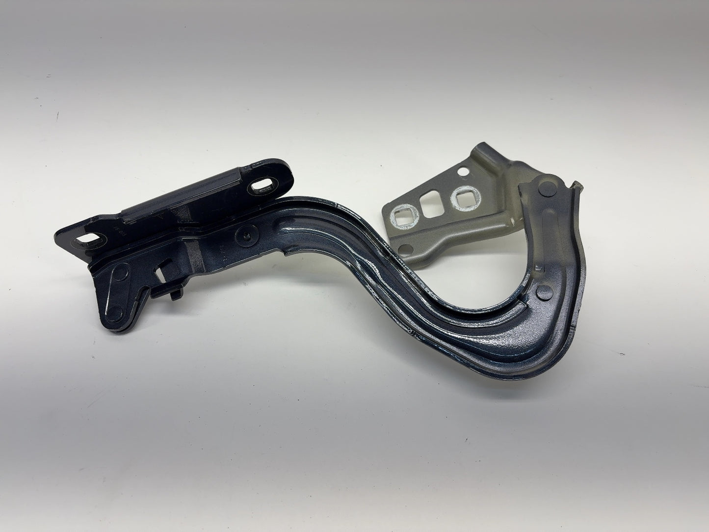 2026 Tesla Model Y Juniper Hood Hinge Right 1943664-00-E