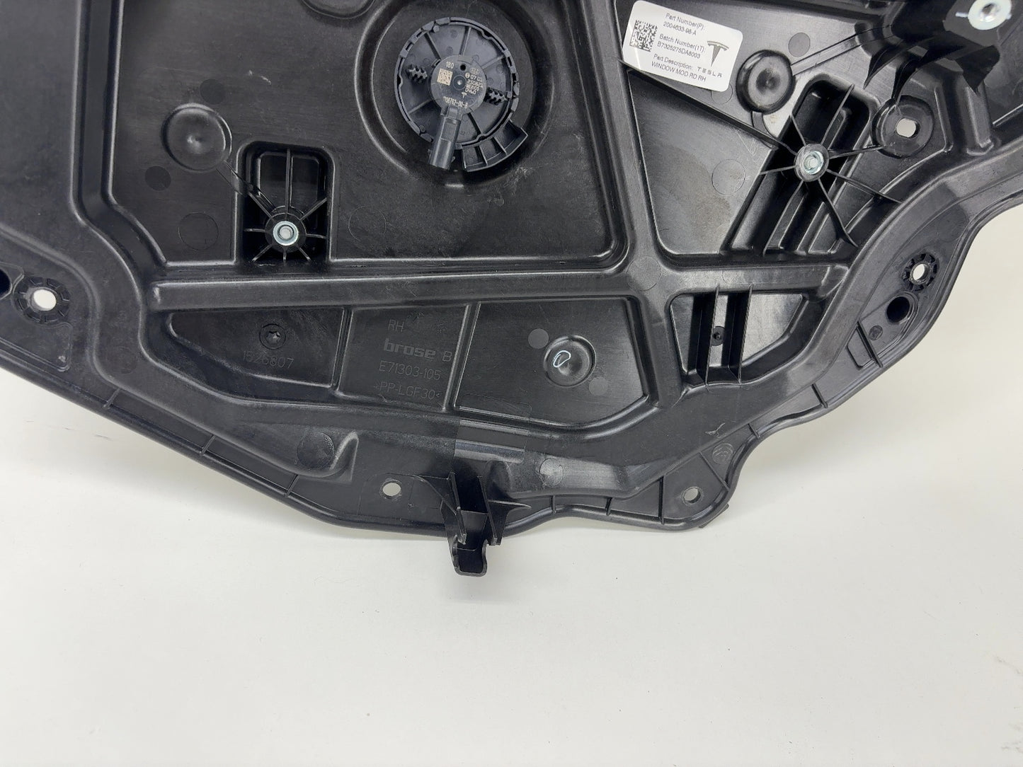 2026 Tesla Model Y Juniper Rear Right Door Window Regulator 2004633-98-A