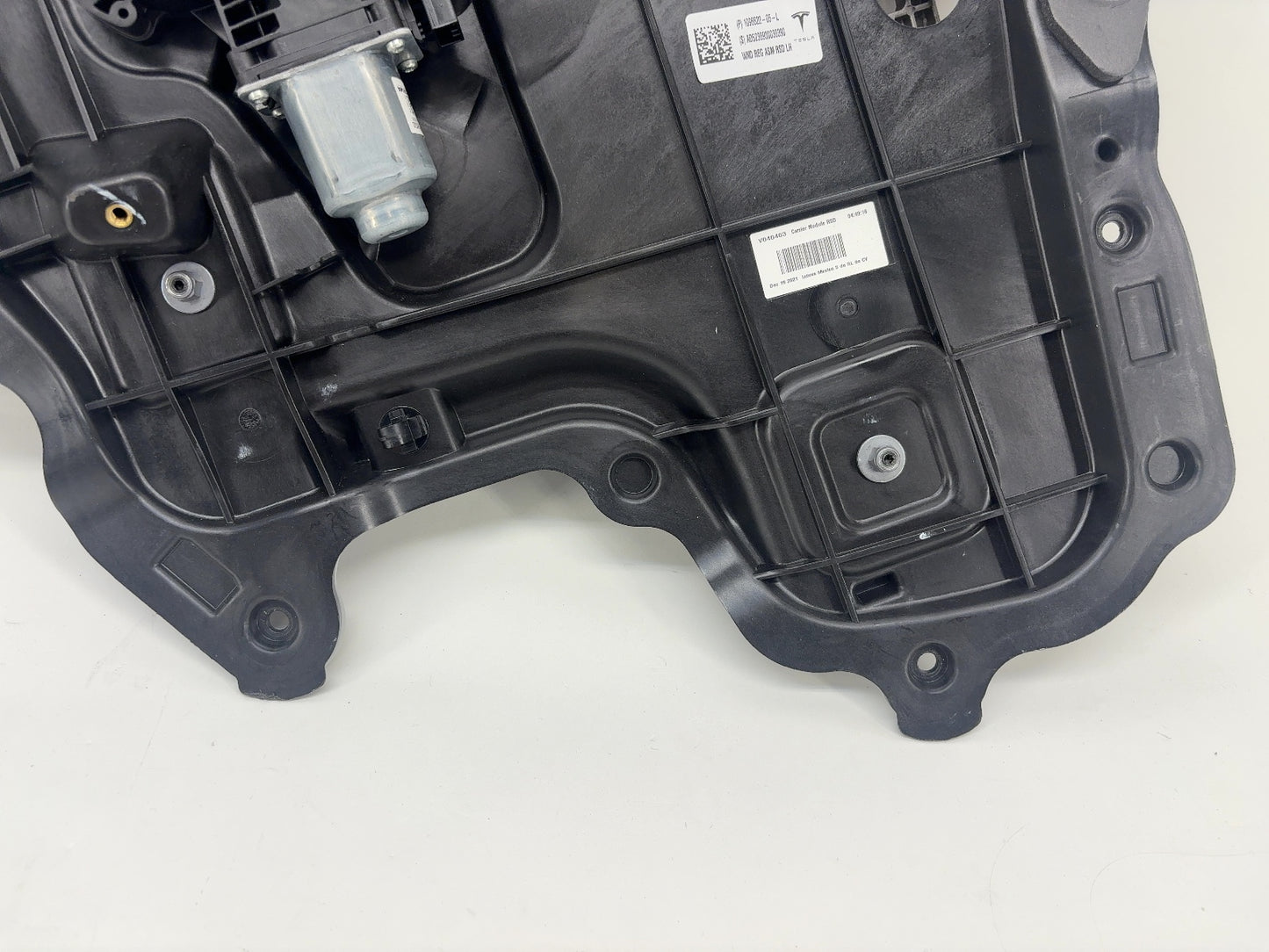2023 Tesla Model 3 Rear Left Window Regulator 1096622-05-L