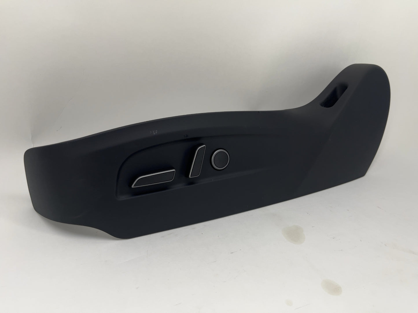 2025 Tesla Model 3 Highland Front Left Seat Trim With Buttons 1699946-00-C