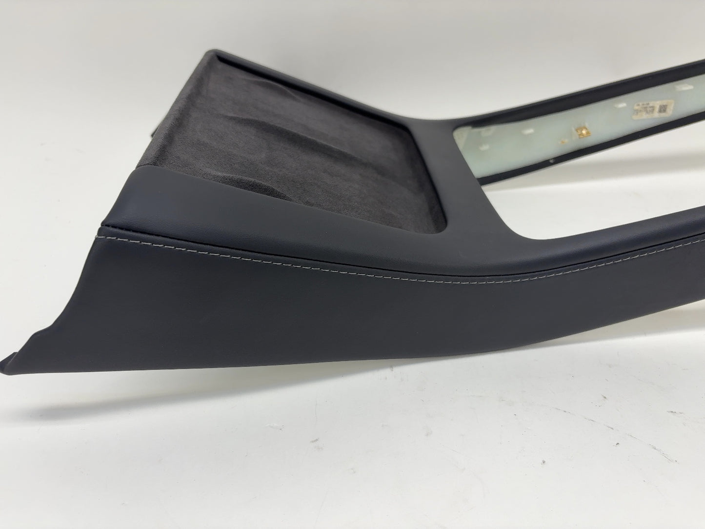 2022-2025 Tesla Model Y Center Console 2.0 Trim 1755541-00-B