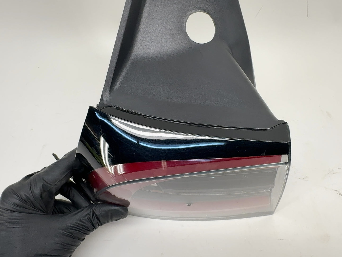 2021-2023 Tesla Model 3 Left Tail Lamp Quarter Mounted 1077397-00-H