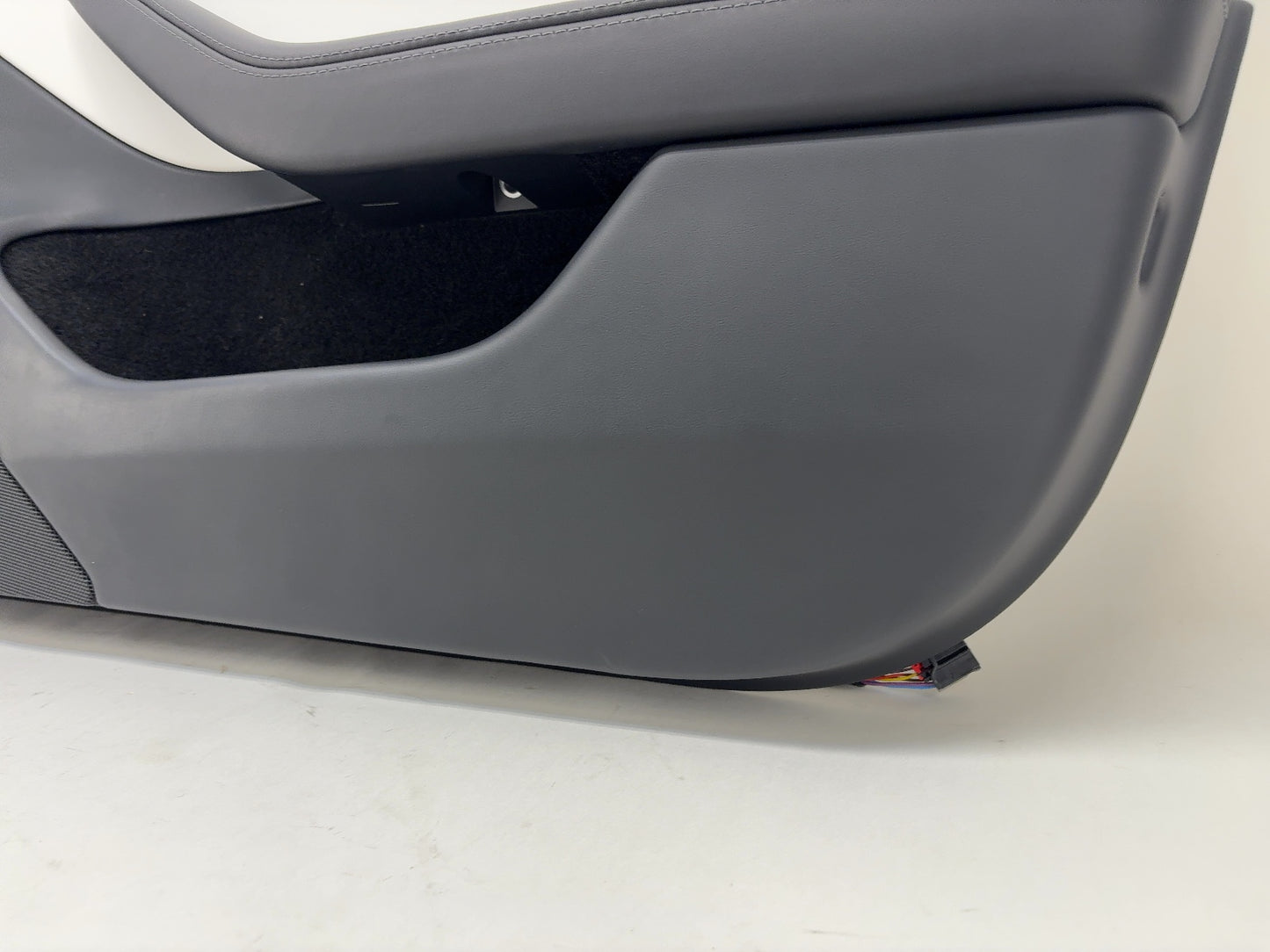 2025 Tesla Model 3 Highland Front Right Door Panel 1776742-20-E