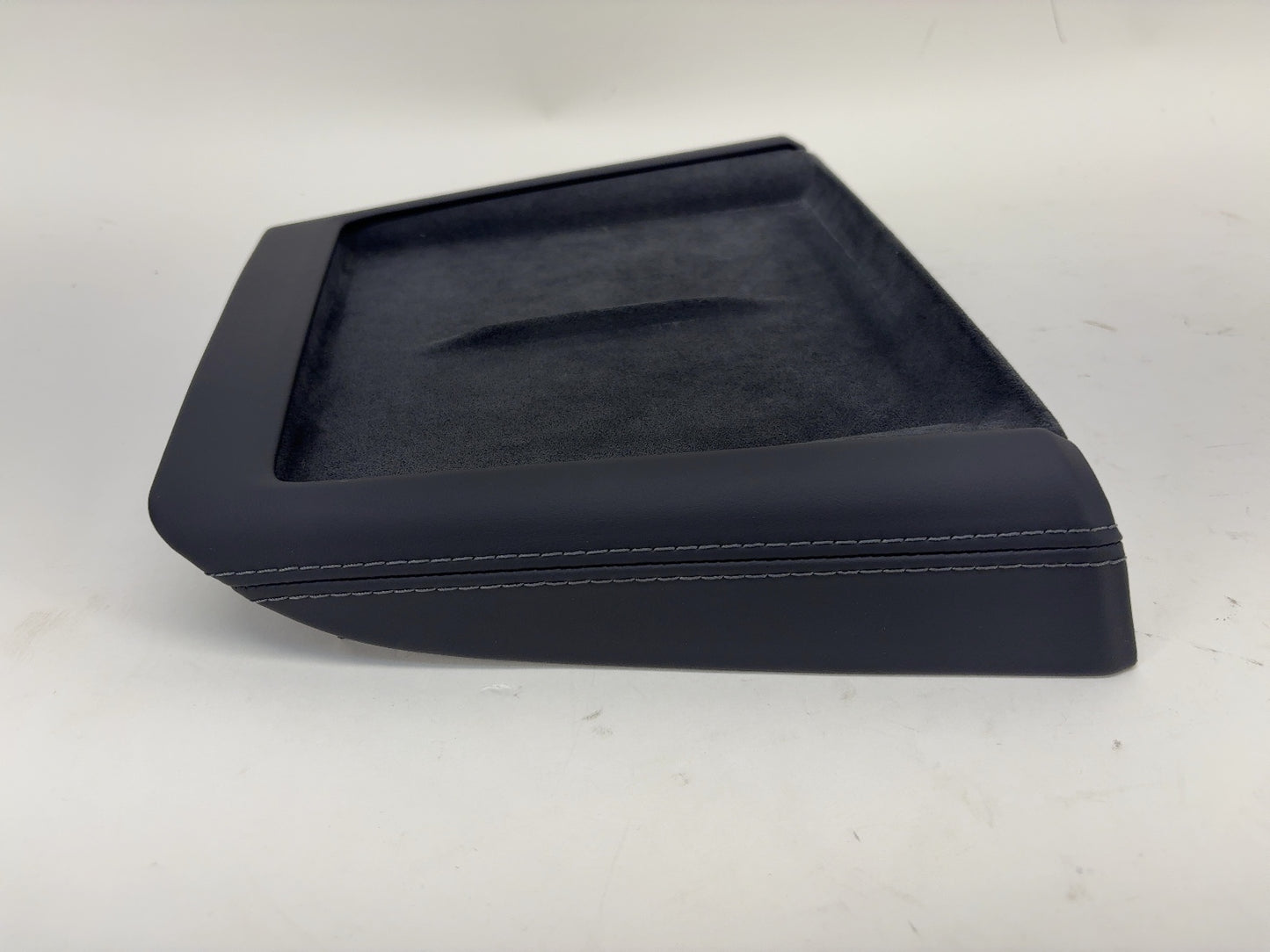 2025-2026 Tesla Model 3 Highland Wireless Charging Module & Pad 1761810-00-C