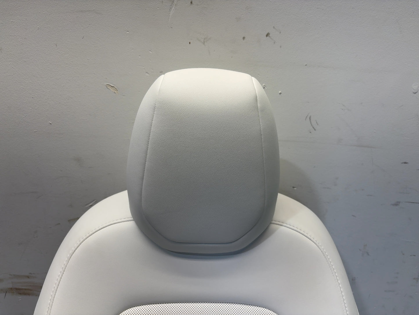 2024-2025 Tesla Model 3 Highland Front Right Seat Assembly 7754324-02-B