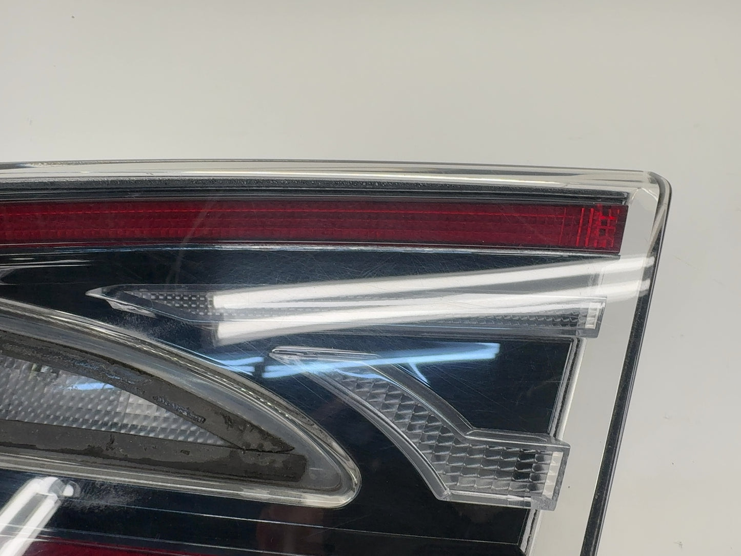 2016-2017 Tesla Model S Liftgate Tail Lamp Right 6005924-00-D