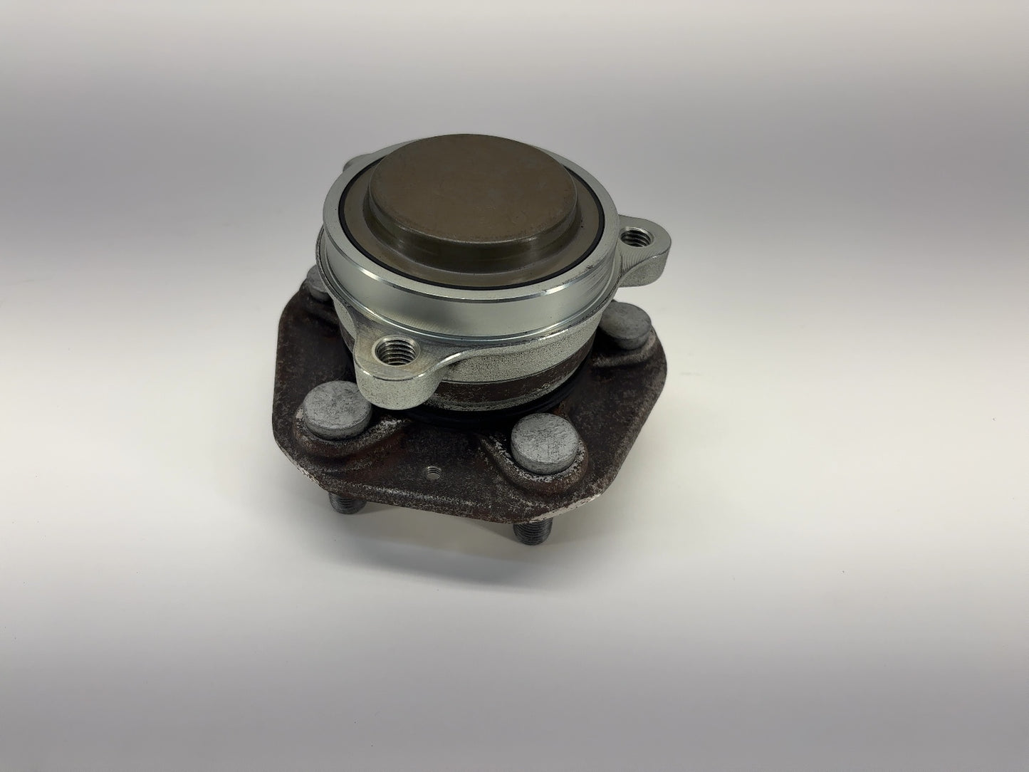 2018 Tesla Model 3 Front Non Driven Hub 1044122-00-D