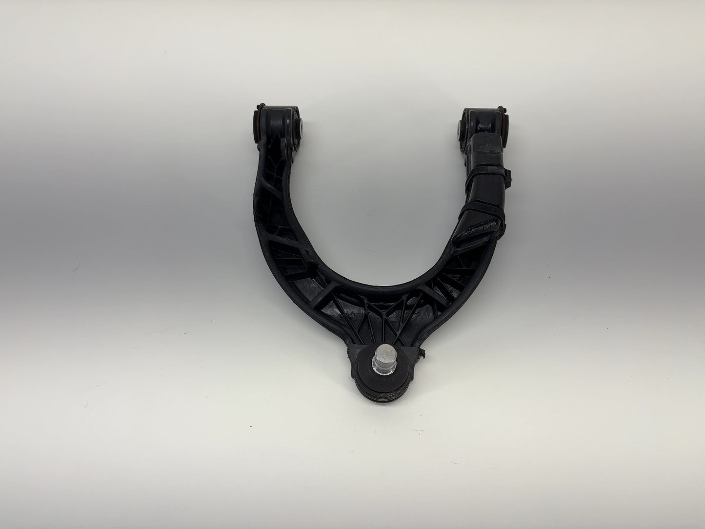 2018 Tesla Model 3 Front Right Upper Control Arm 1044326-00-E