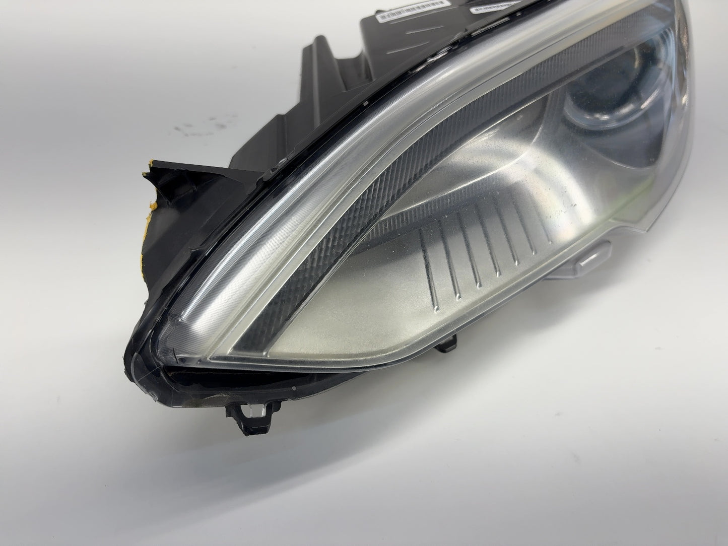 2015 Tesla Model S Left Headlight 6005906-00-D