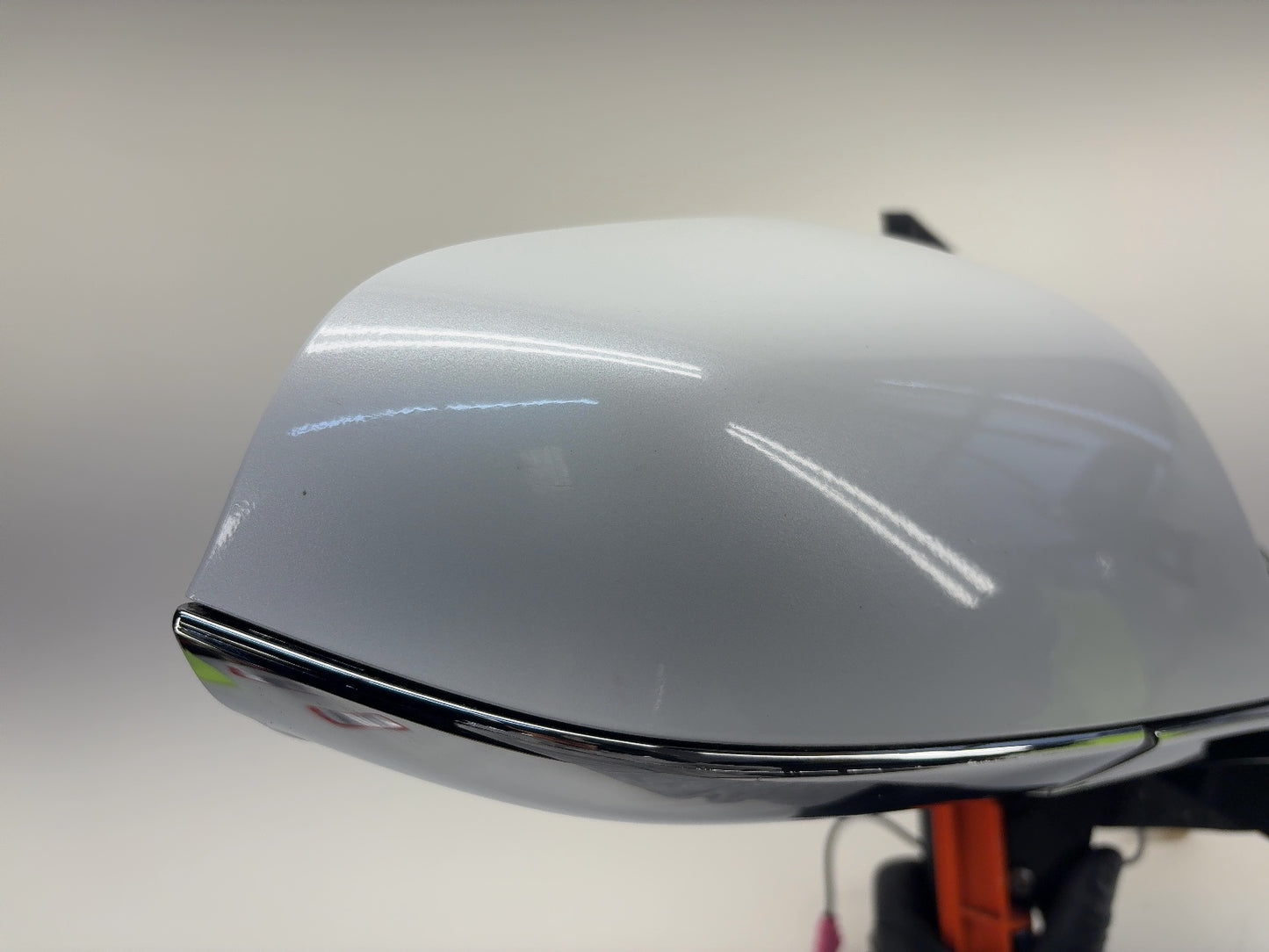 2015 Tesla Model S Front Right Door Mirror Assembly 1041316-00-A