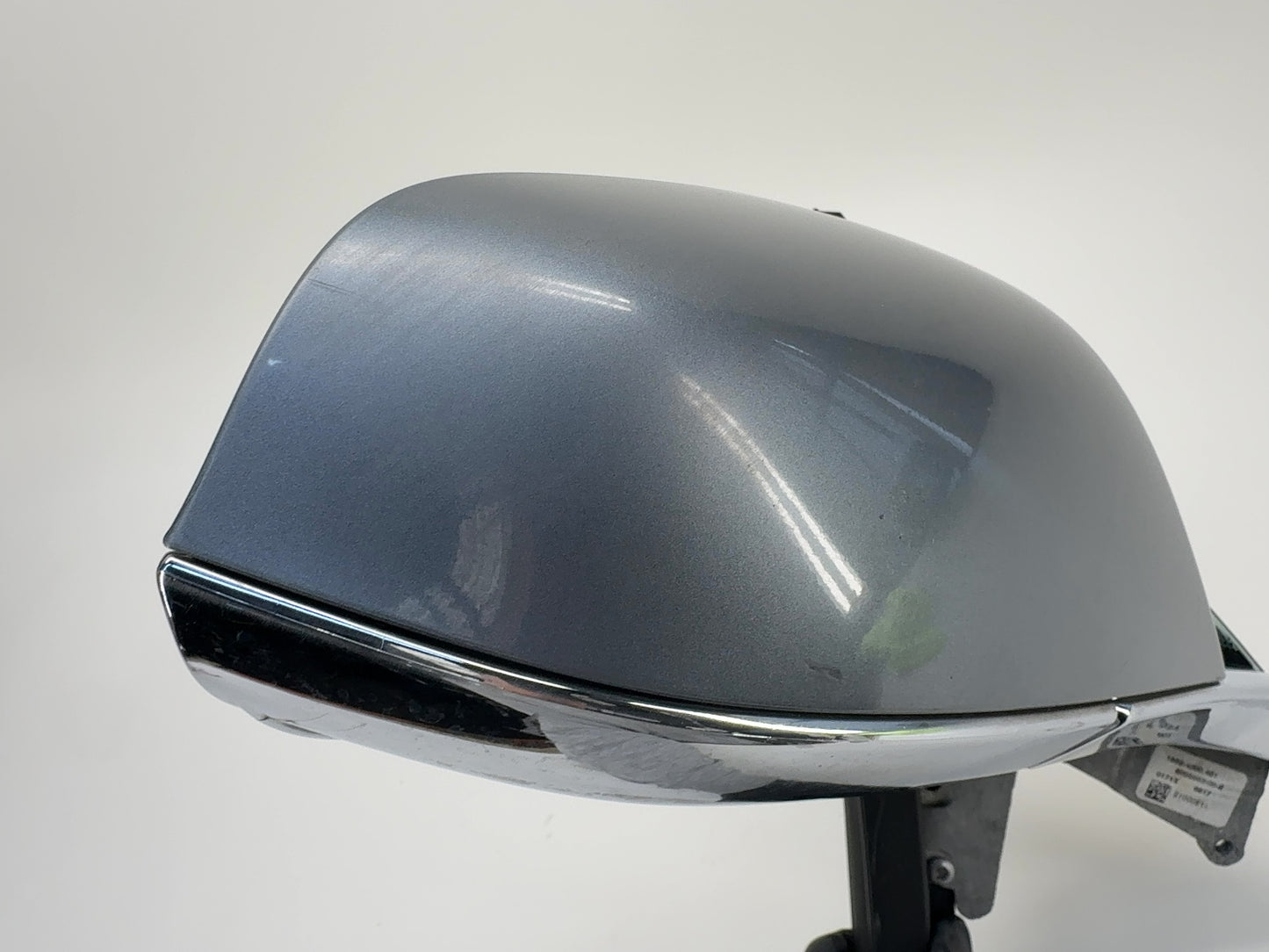 2013 Tesla Model S Front Right Door Mirror Assembly Non Power Folding 6005863-00-E
