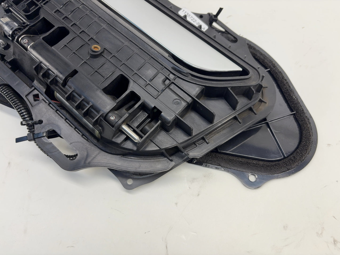 2015 Tesla Model S Rear Left Door Handle Retrofit Kit 1135722-S0-A