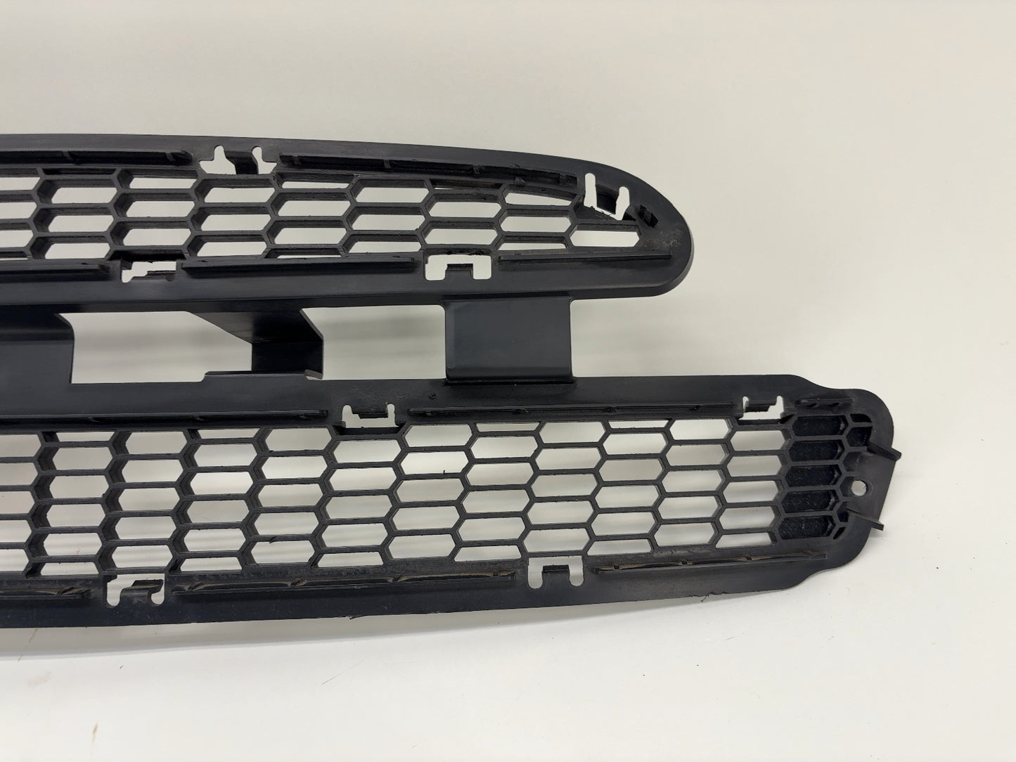 2014 Tesla Model S Front Bumper Grille 1038211-00-A