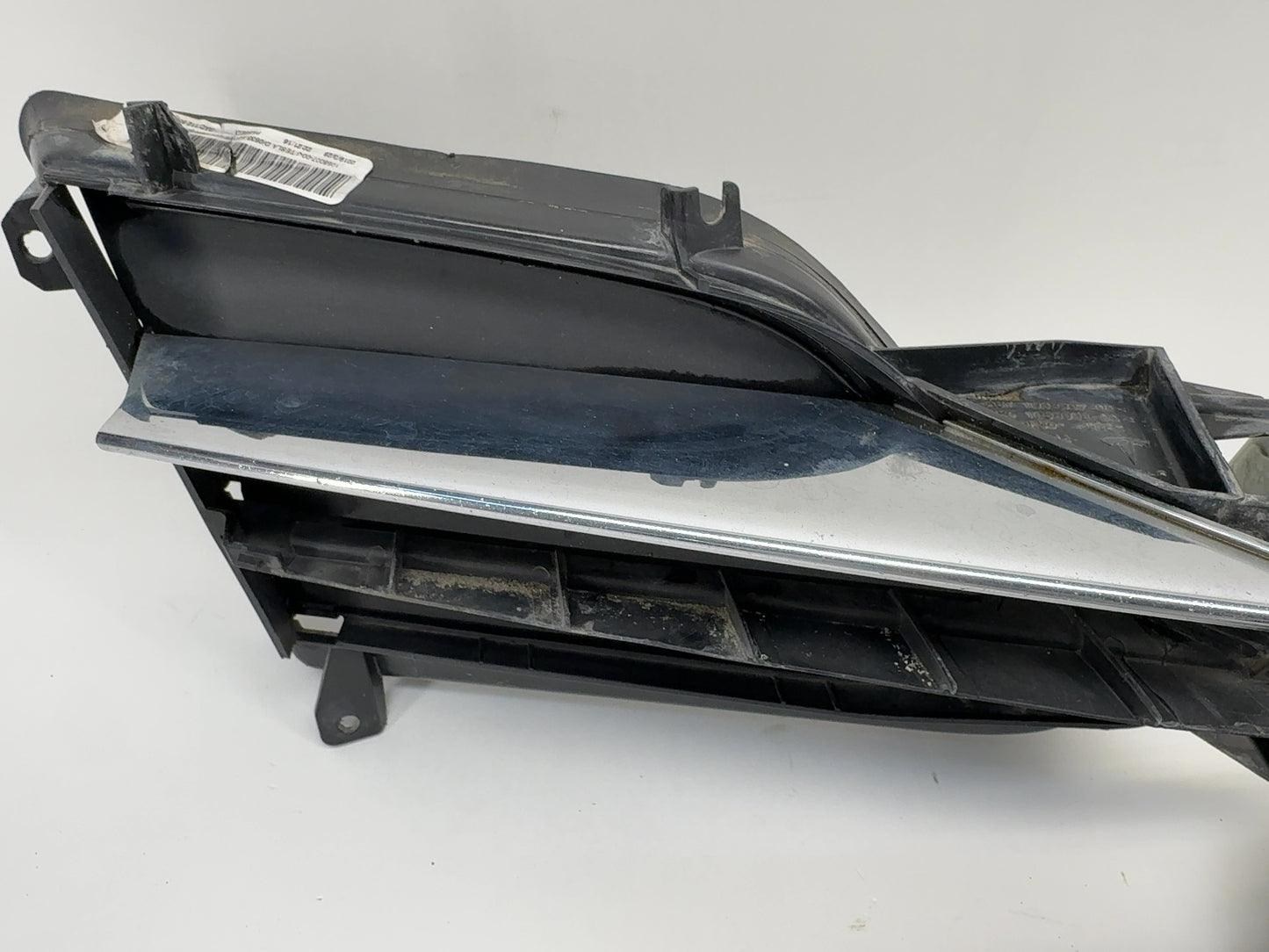2019 Tesla Model S Right Active Louvre 1058007-00-J