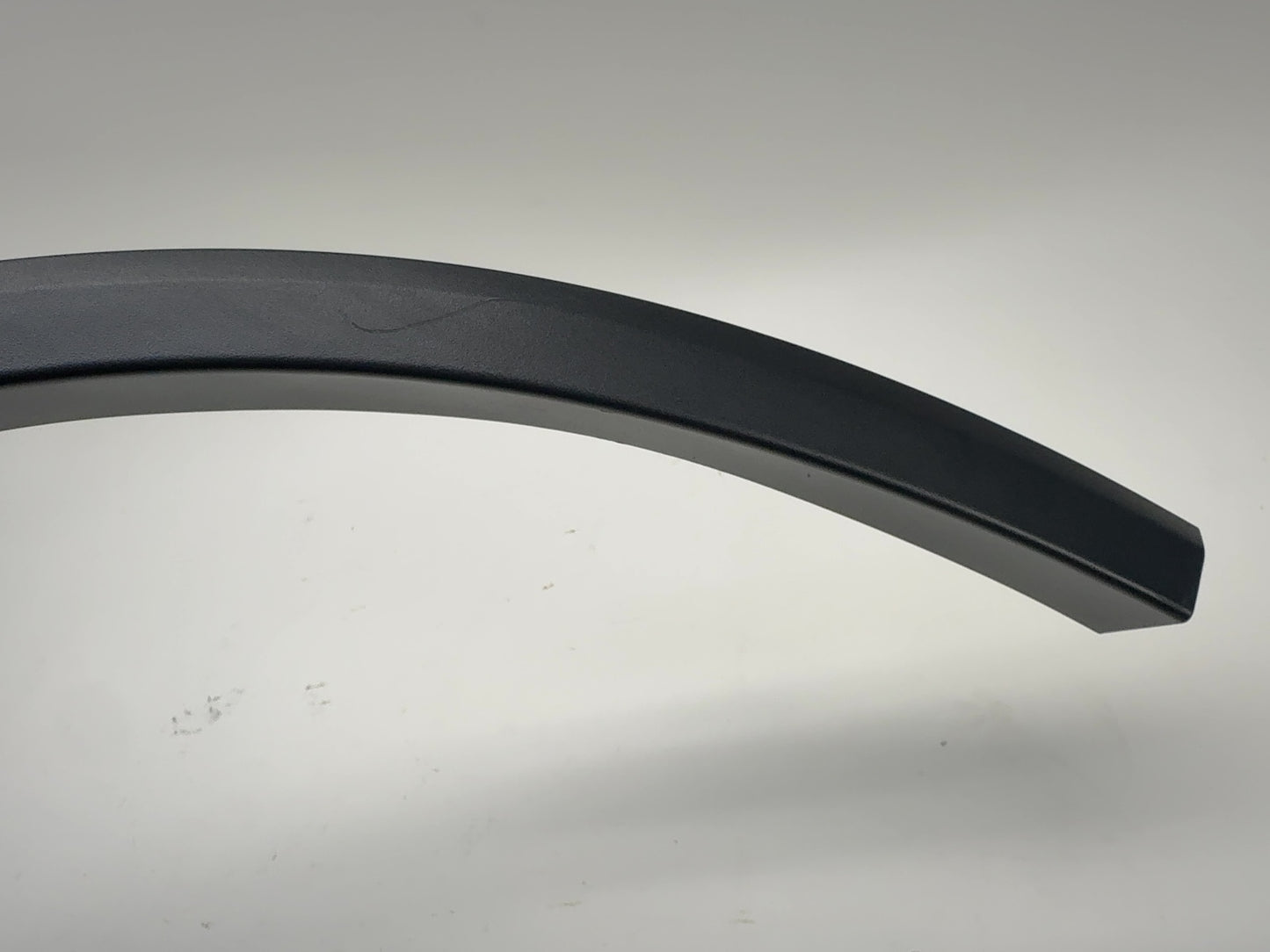 2026 Tesla Model Y Juniper Rear Fender Garnish Right 1937596-00-D