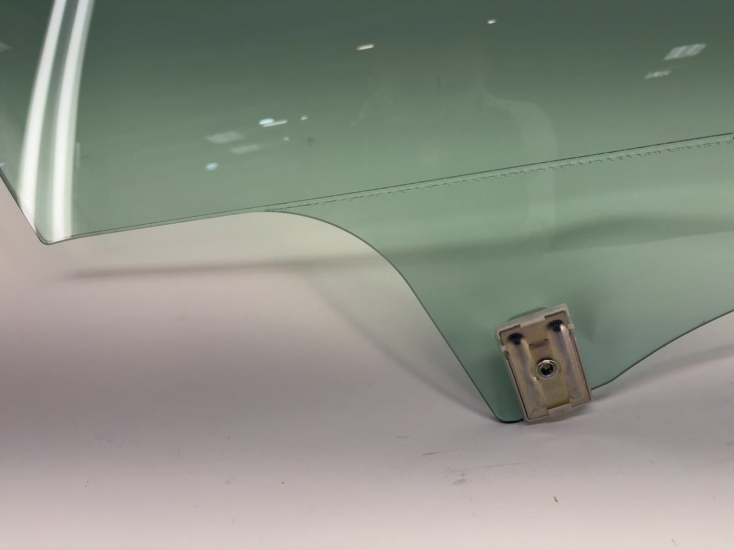 2025 Tesla Model 3 Highland Rear Right Door Glass Laminated 1773071-01-A