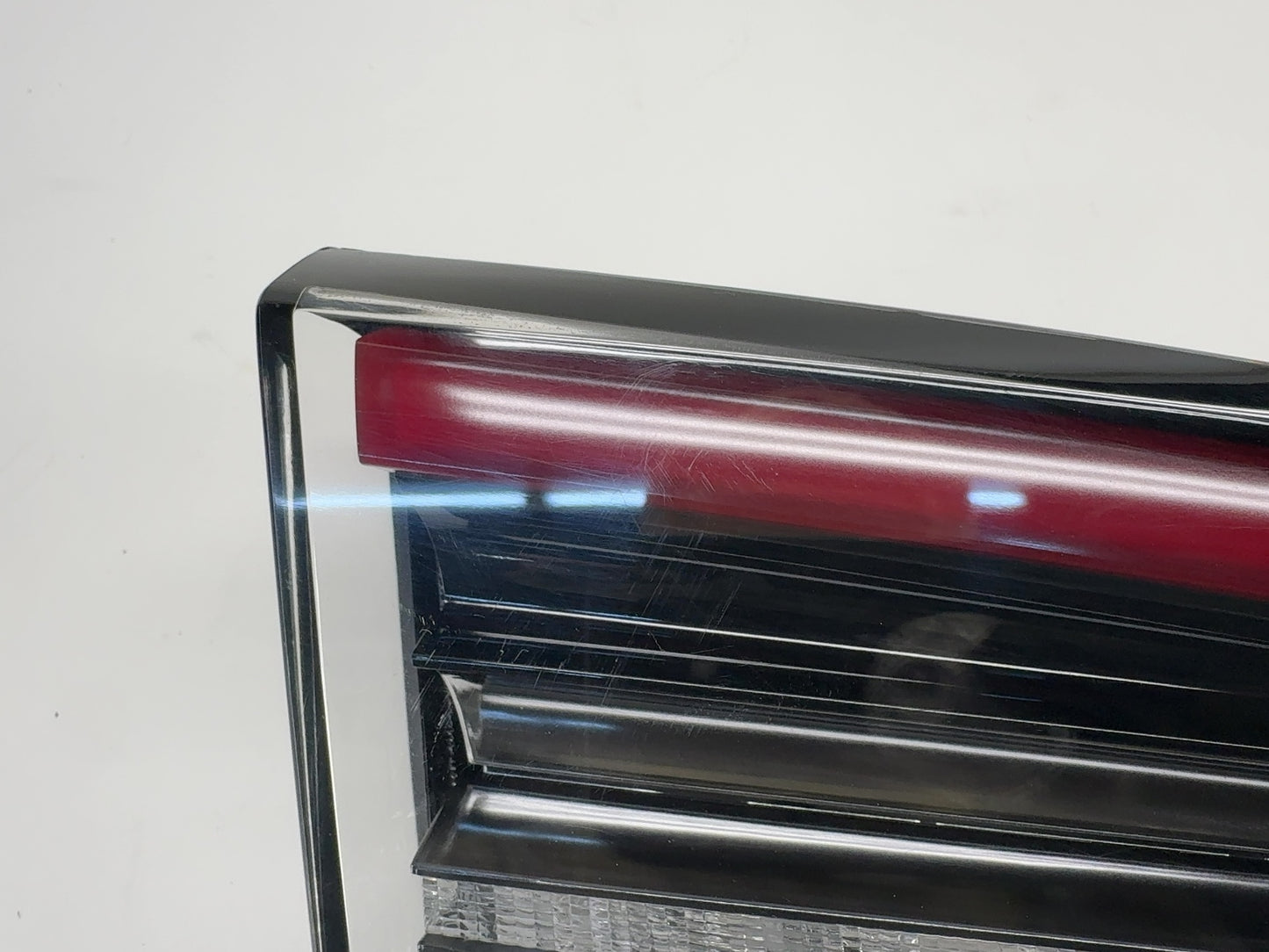 2018 Tesla Model 3 Tail Lamp Liftgate Trunk Left 1077401-00-E