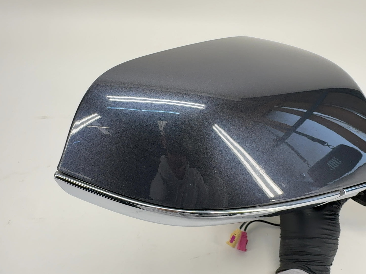 2015 Tesla Model S Front Right Door Mirror Assembly 1041318-00-A