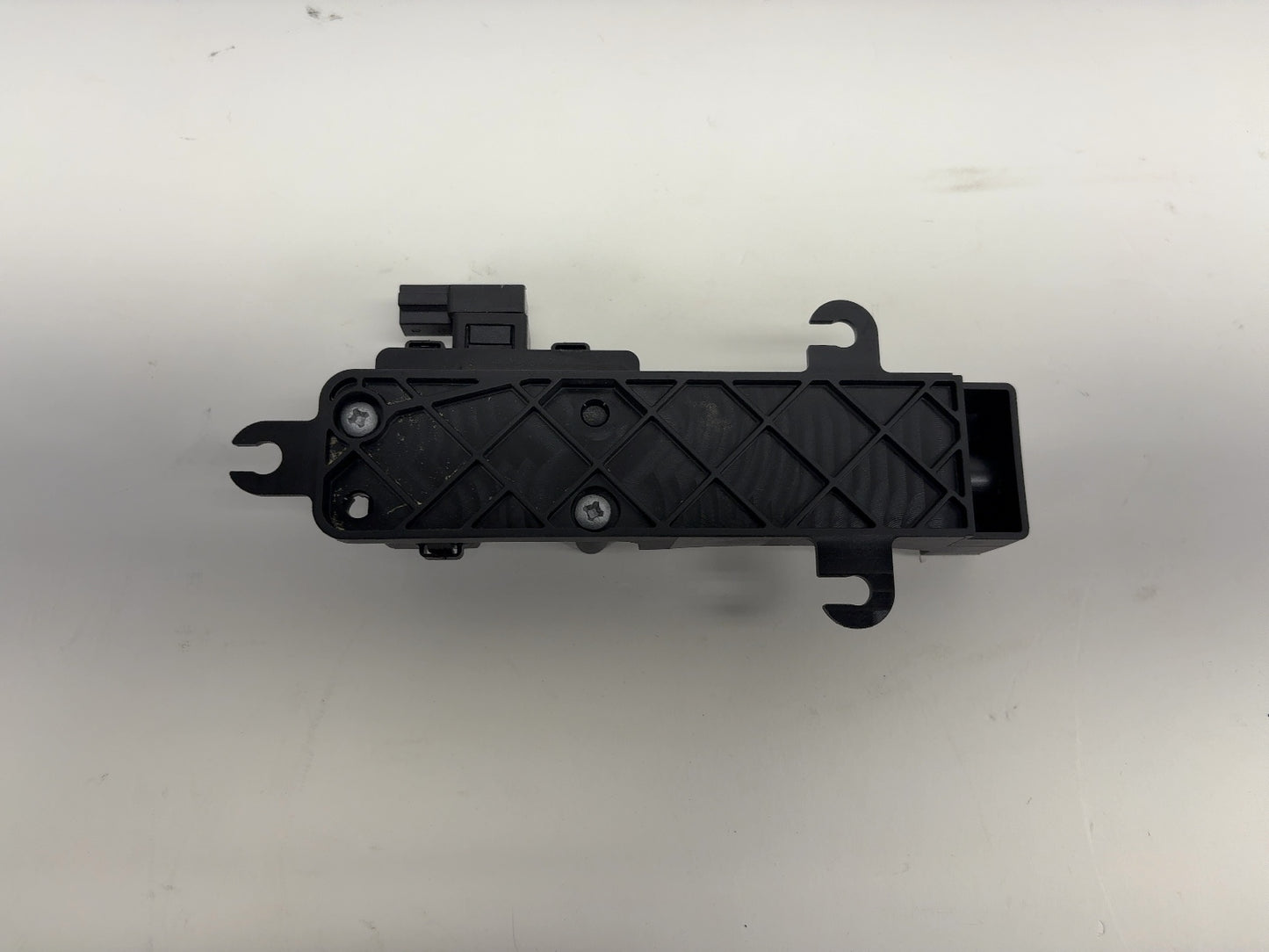 2020 Tesla Model X Front Right Door E Release Actuator 1115333-00-B