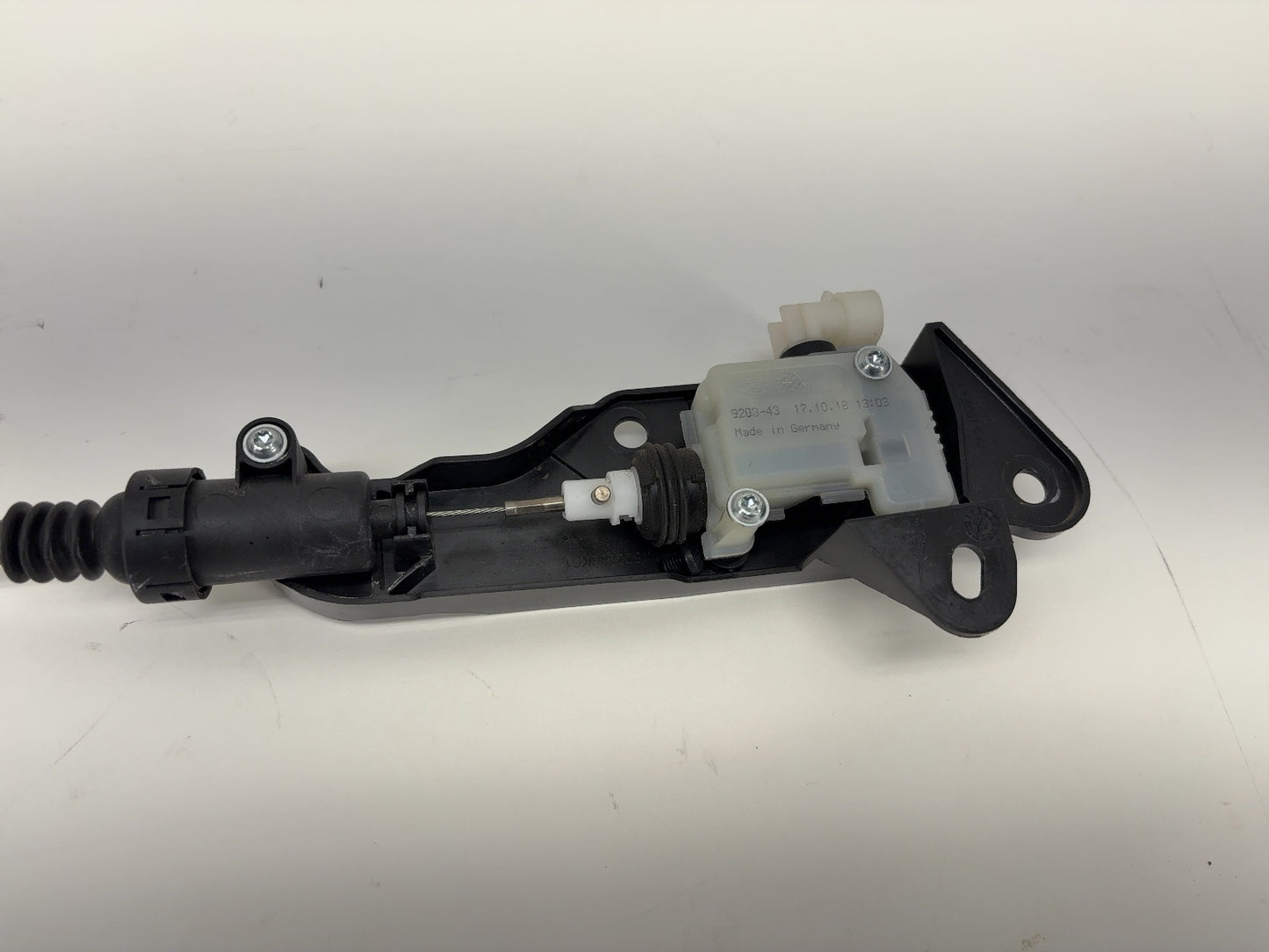 2018-2019 Tesla Model 3 Hood Latch With Actuators 1033011-00-G