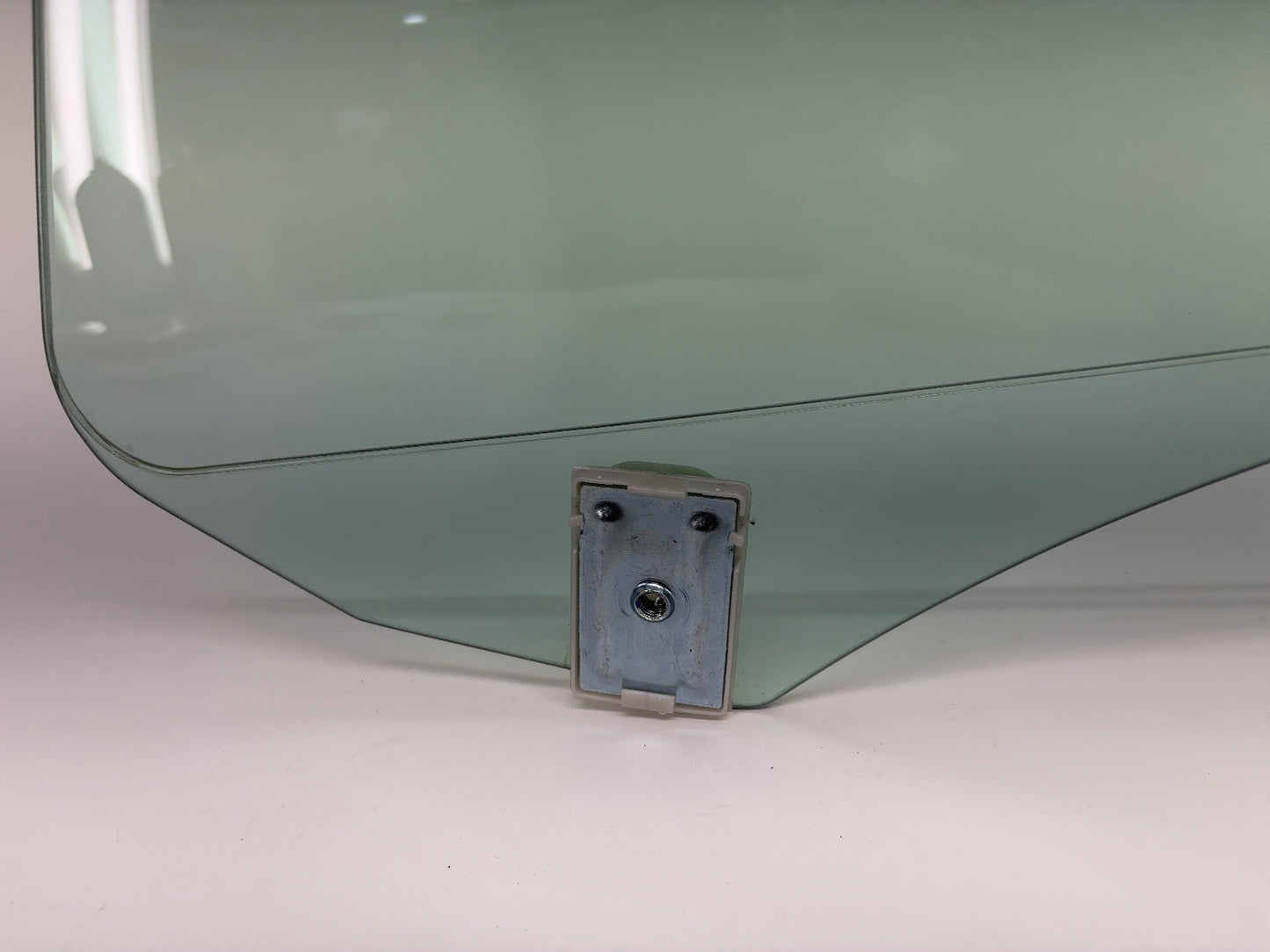 2024-2025 Tesla Model 3 Highland Front Left Door Glass Laminated 1768719-00-D