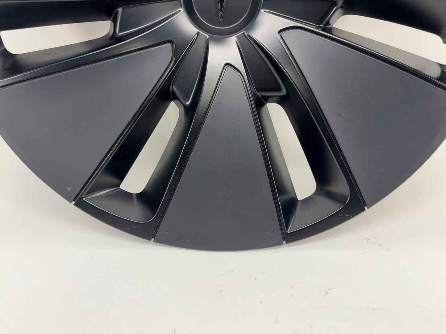 2024-2025 Tesla Model 3 Highland 18 Inch Photon Wheel Cover Note* 1344251-P0-B