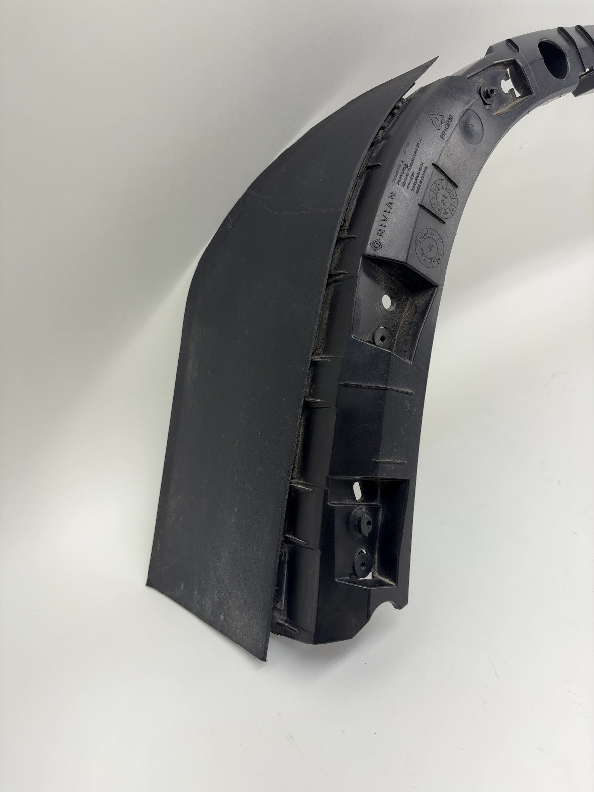 2023 Rivian R1T Rear Left Fender Bracket PT00003209-H