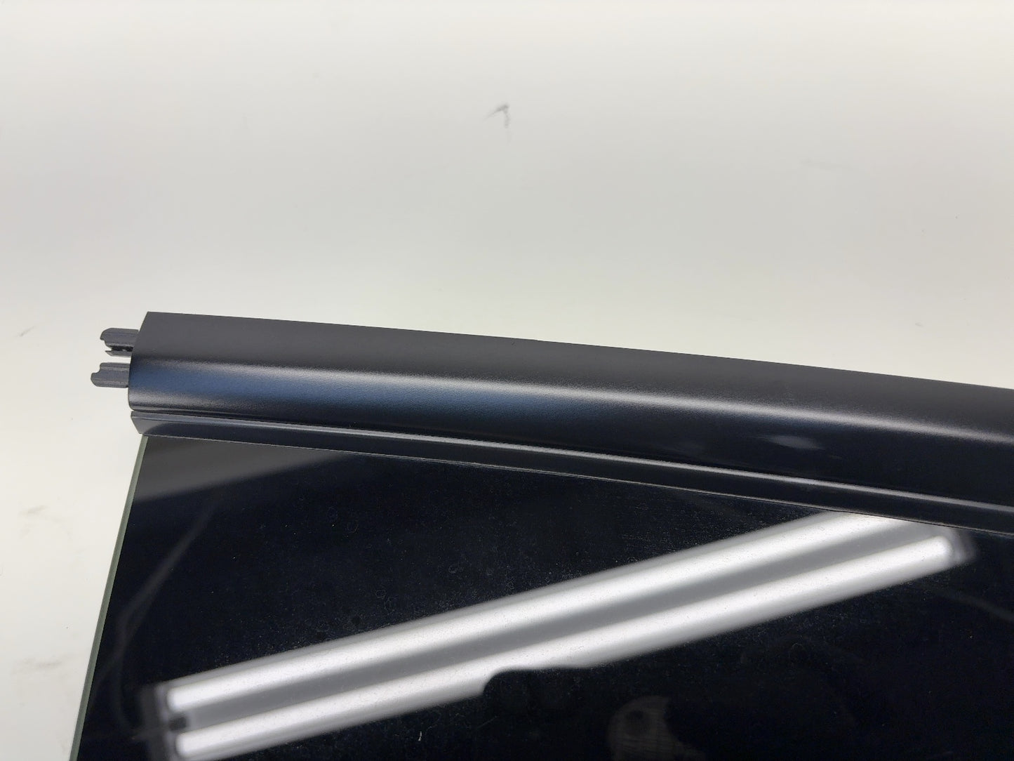 2025 Tesla Model Y Left Quarter Glass 1495740-70-J