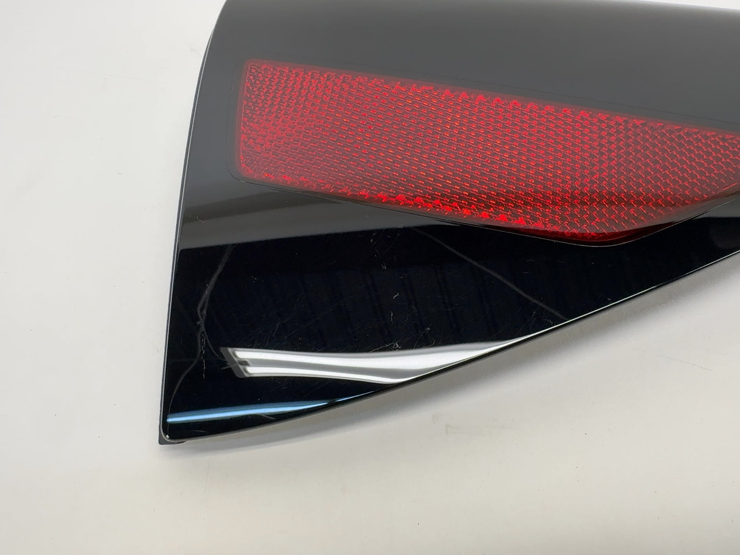 2025 Tesla Model 3 Highland Right Quarter Reflector 1715105-30-A