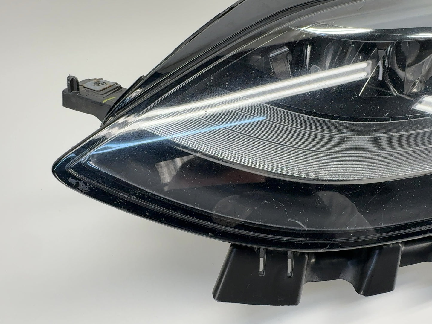 2022 Tesla Model 3 Global Headlamp Left 1514952-00-C