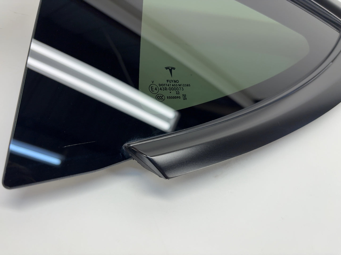 2021-2025 Tesla Model Y Left Quarter Glass 1495740-99-H