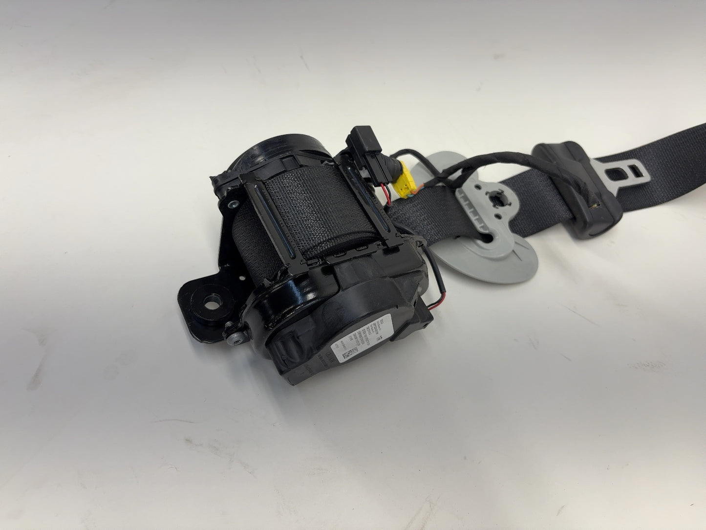 2018 Tesla Model 3 Front Right Seatbelt W Pretensioner 1081279-01-F