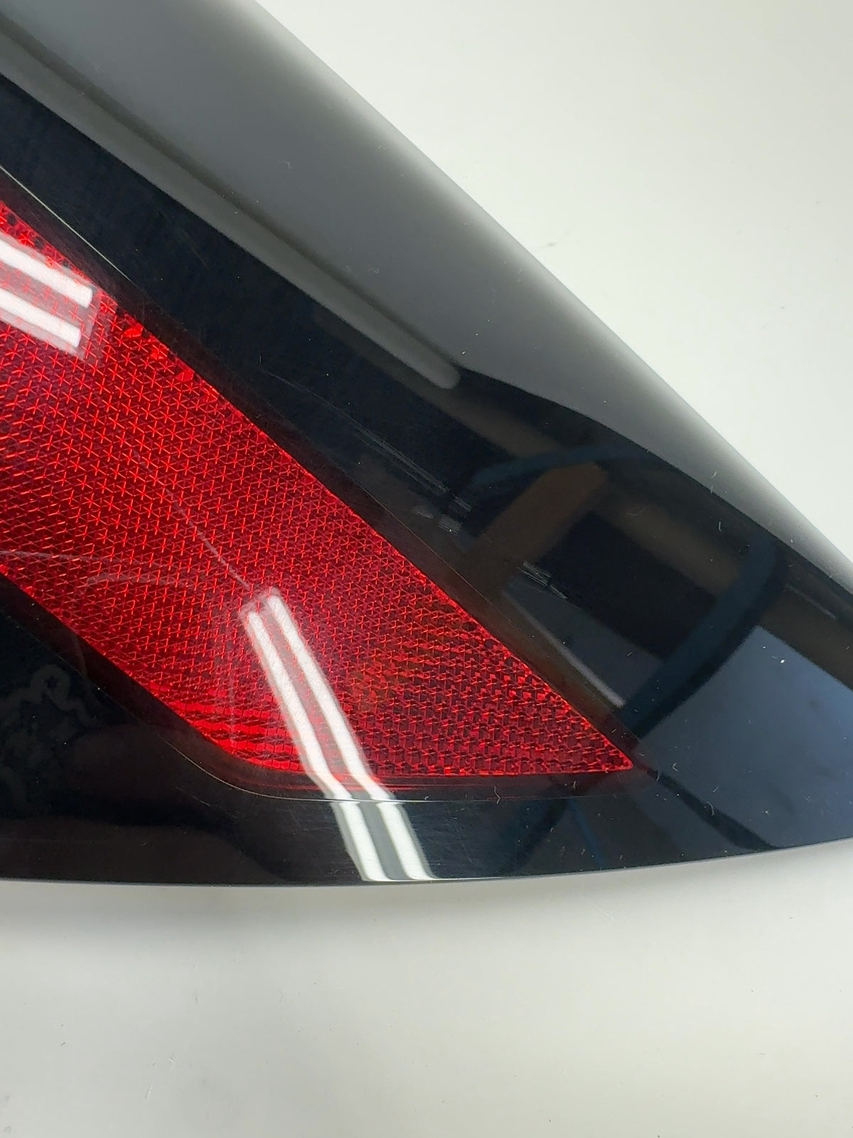 2025-2026 Tesla Model 3 Highland Right Quarter Reflector 1715105-30-A