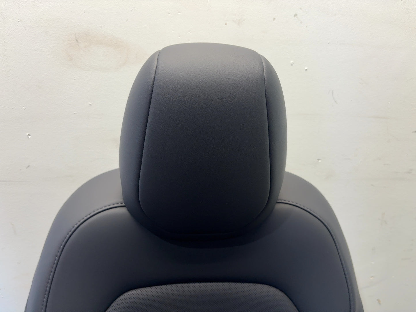 2025-2026 Tesla Model 3 Highland Front Left Seat Assembly 7754322-01-C