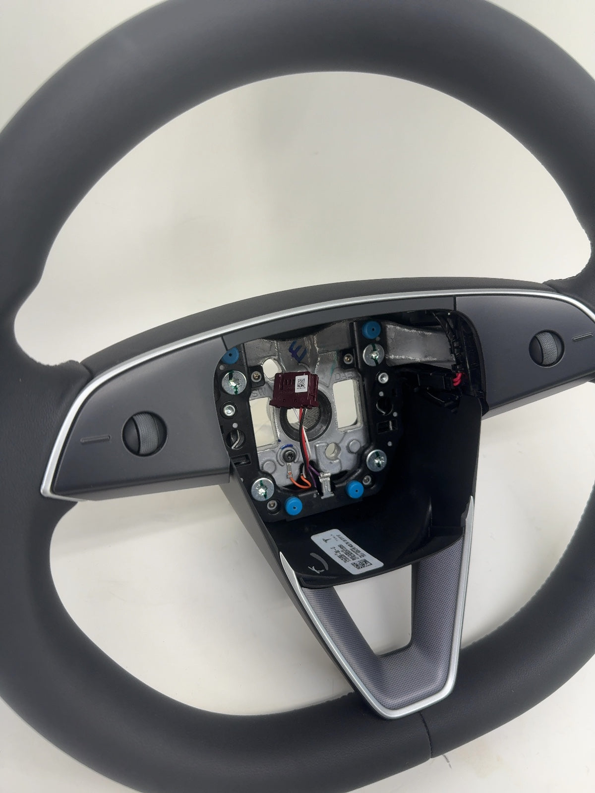 2025 Tesla Model 3 Highland Steering Wheel Pur Leather 1735339-00-G