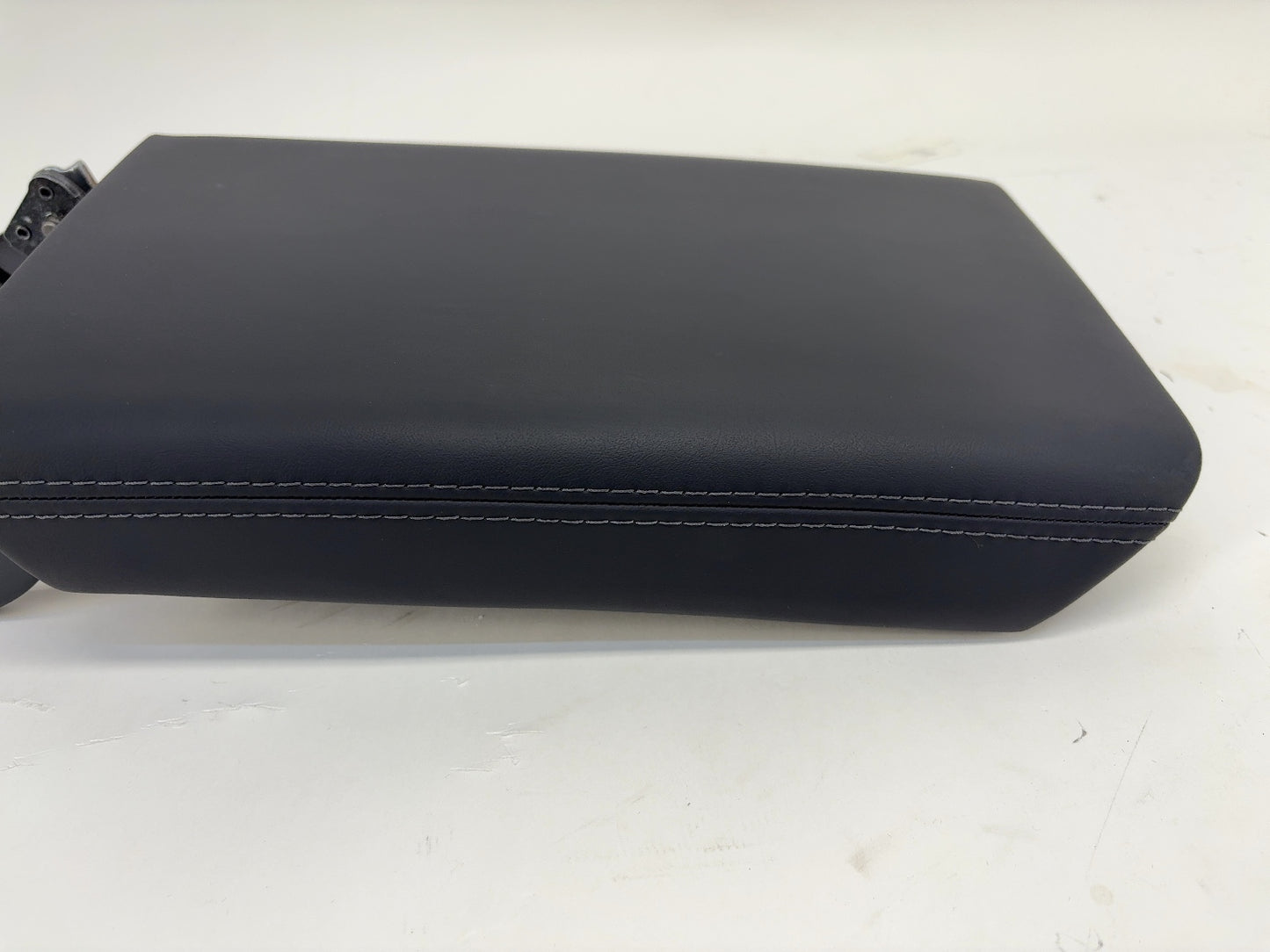 2025-2026 Tesla Model 3 Highland Center Console Armrest 1714422-24-G