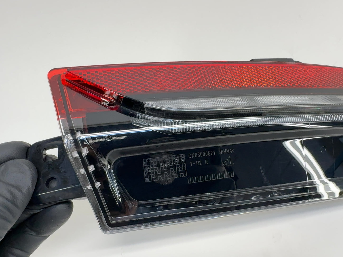 2025-2026 Tesla Model 3 Highland Rear Bumper Right Light 1712514-00-E