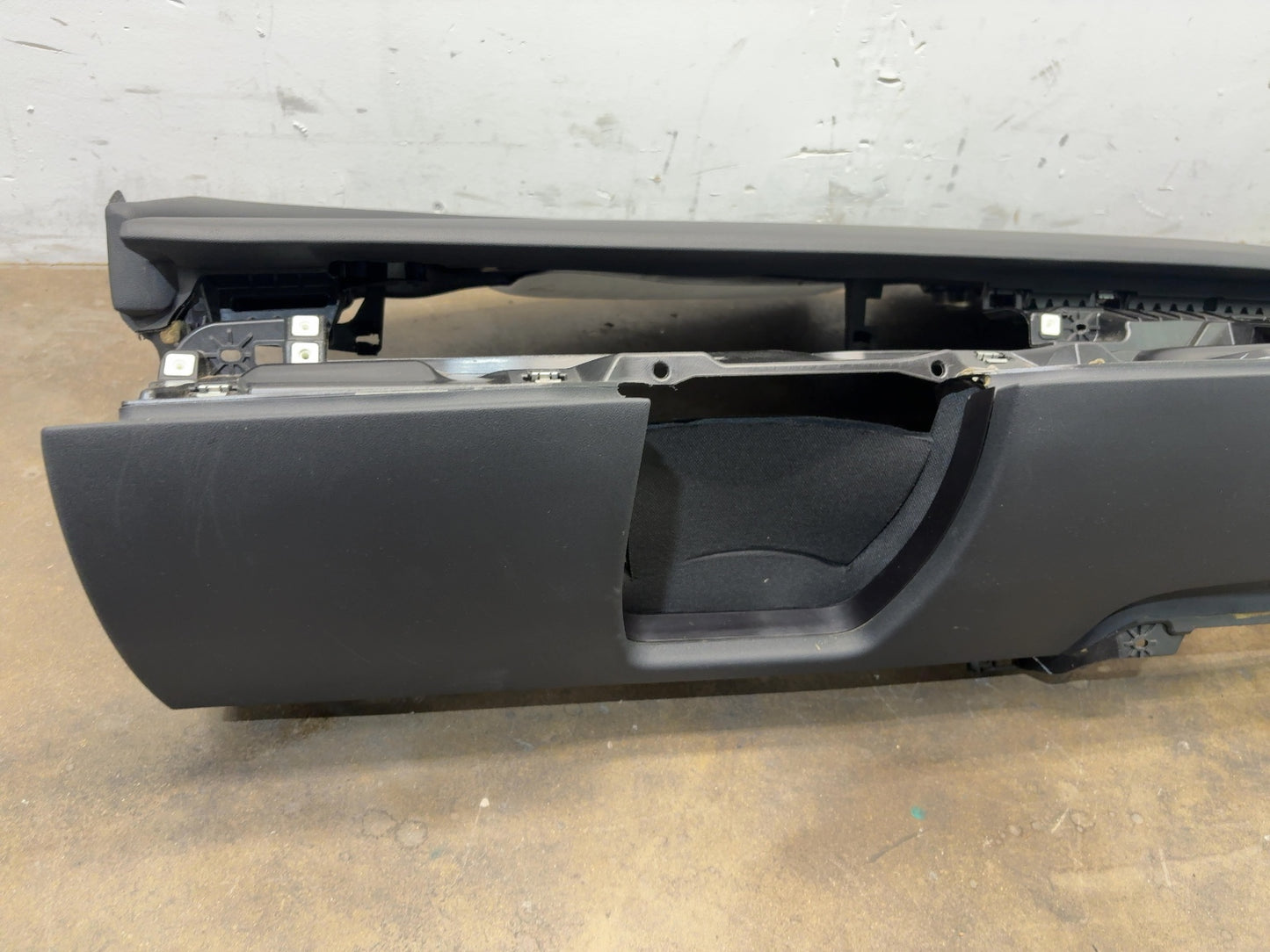 2021-2025 Tesla Model Y Dash Panel With Airbag 1077823-00-G