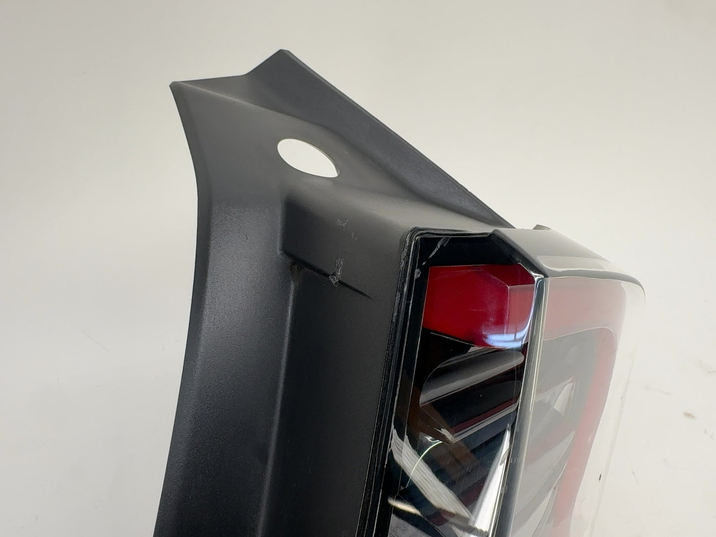 2021-2025 Tesla Model 3 Right Tail Lamp Quarter Mounted Global 1502087-00-D