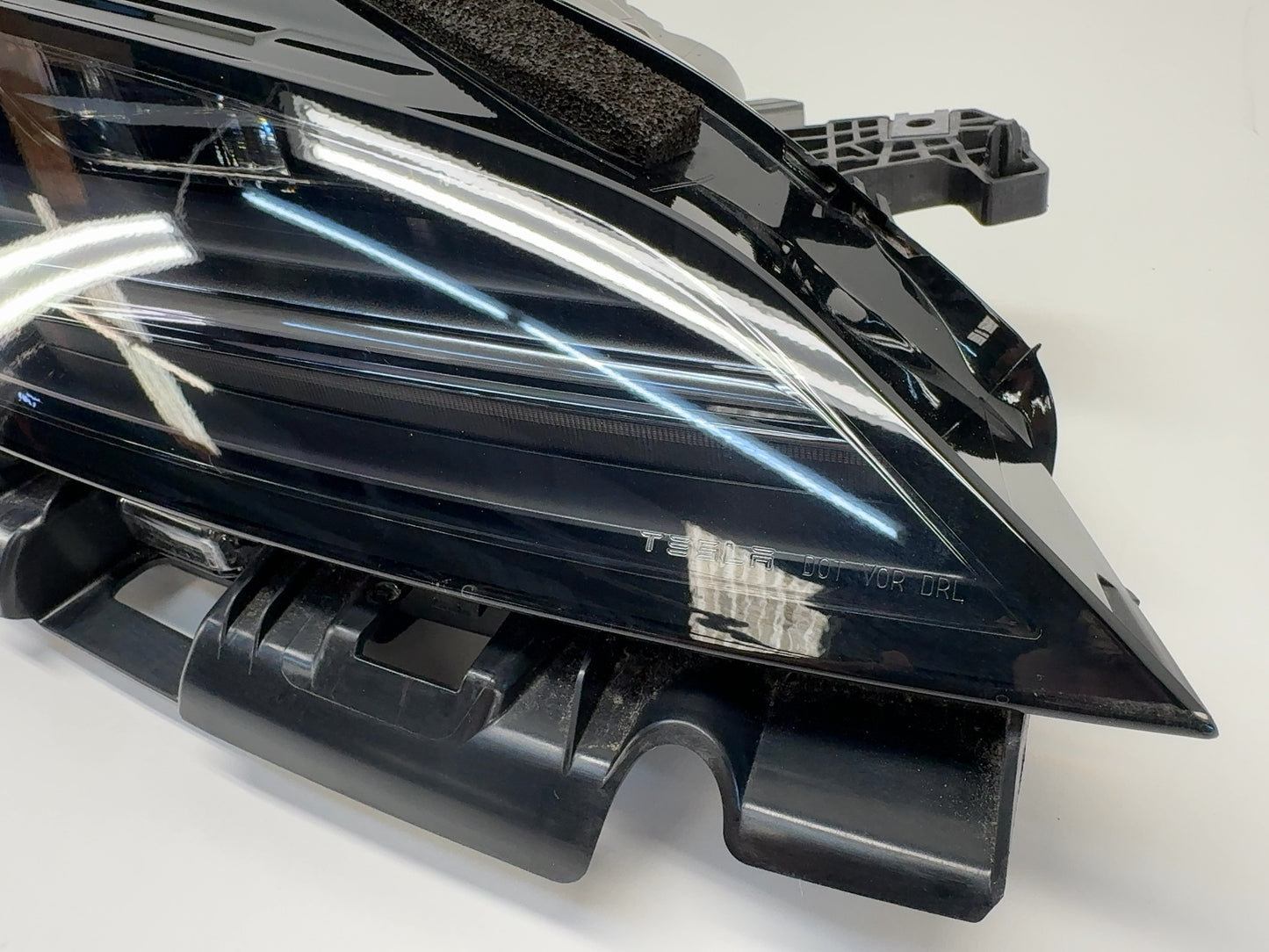 2025 Tesla Model 3 Highland Front Headlamp Right 1694087-00-G