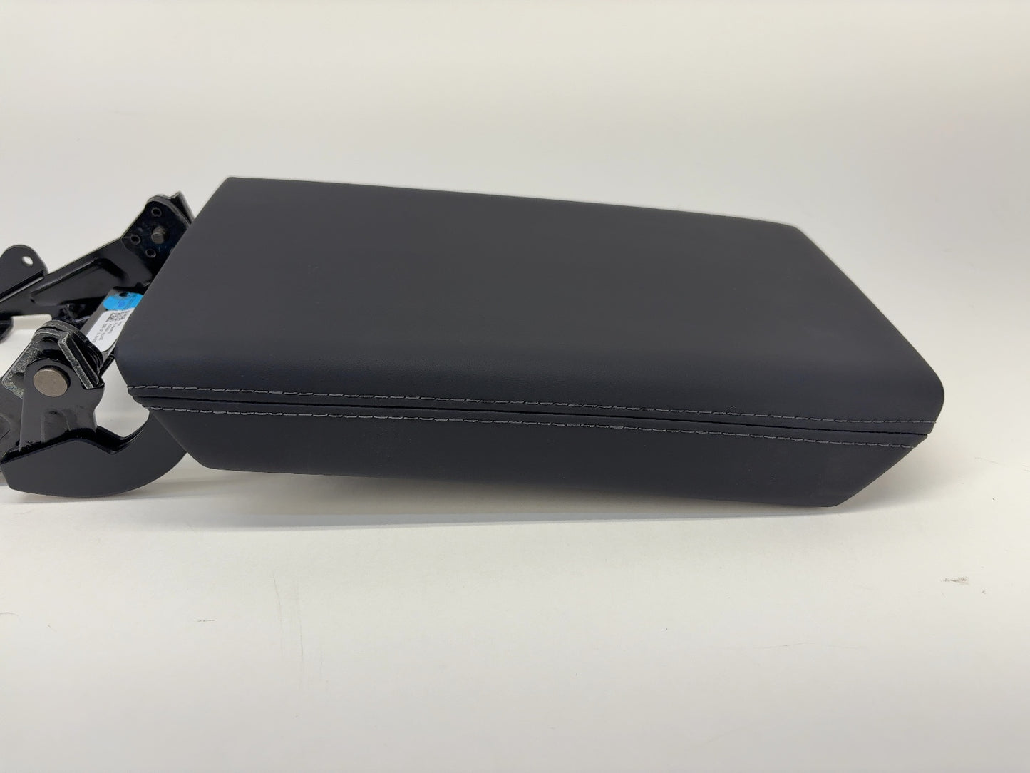 2025-2026 Tesla Model 3 Highland Center Console Armrest 1714422-24-G