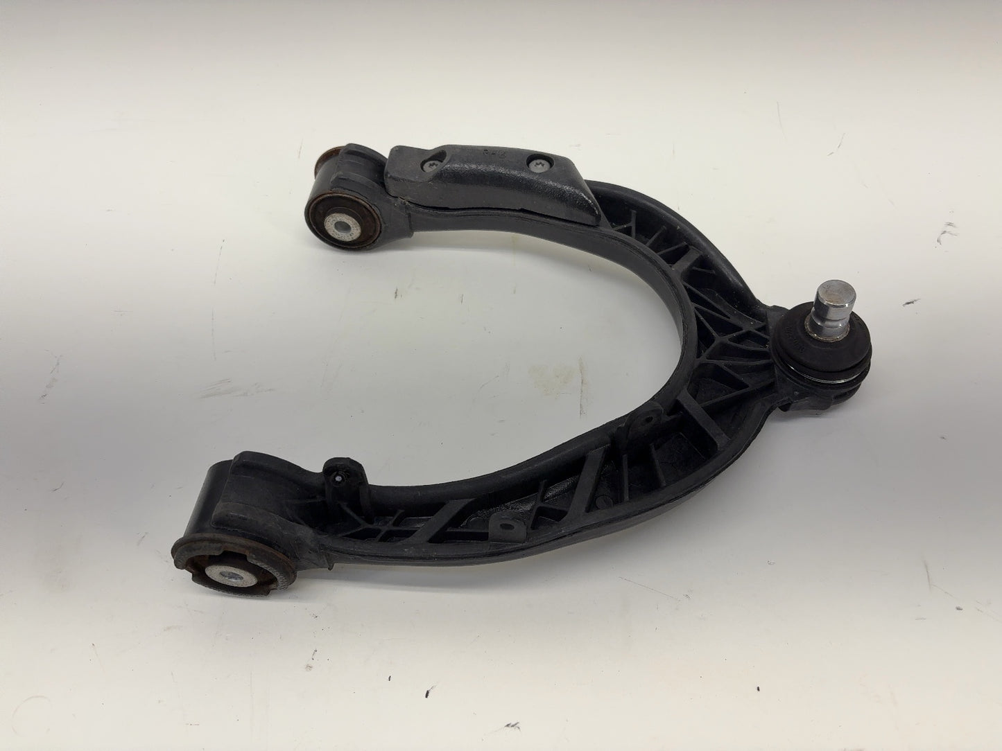 2020 Tesla Model 3 Front Right Upper Control Arm 1044326-00-G