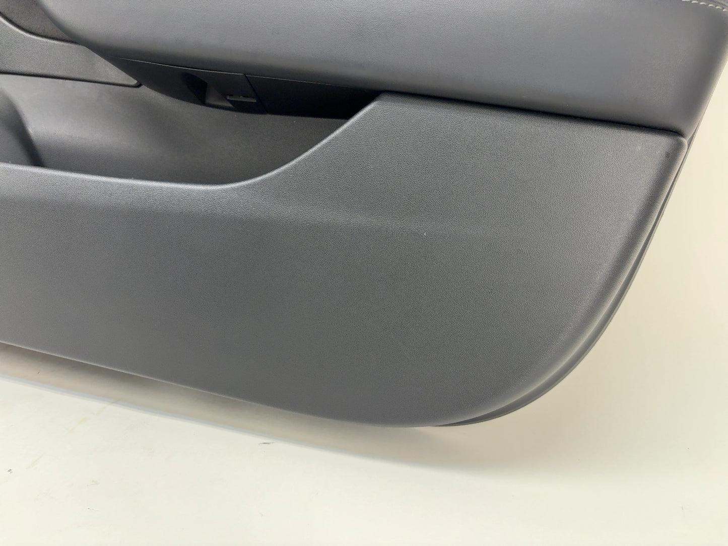 2021-2022 Tesla Model 3 Front Right Door Panel 1588127-01-D