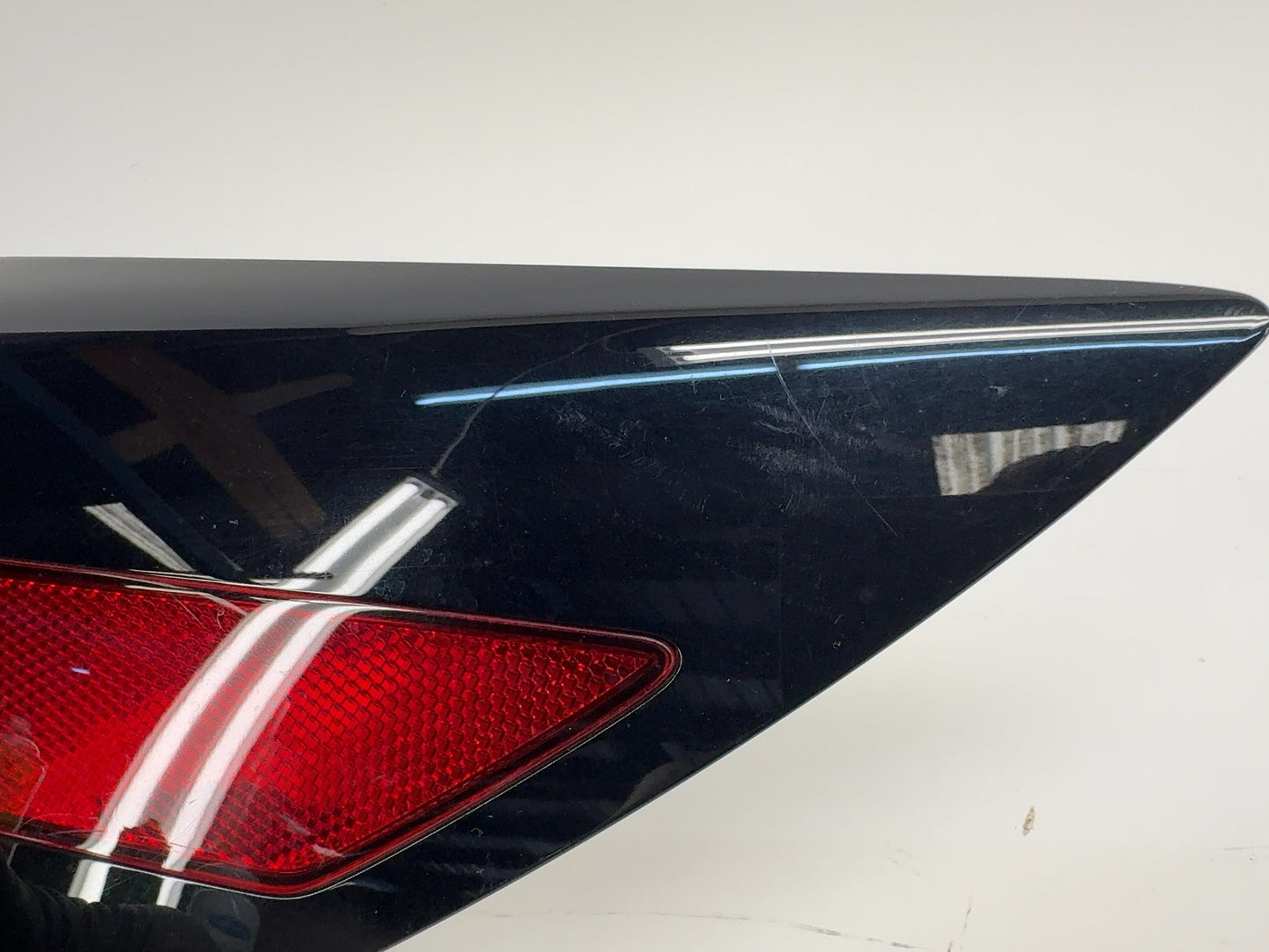 2021-2022 Tesla Model 3 Right Quarter Reflector 1518783-00-A